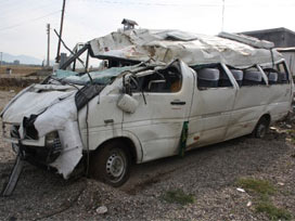 Şanlıurfa'da kaza: 11'i ağır 17 yaralı 