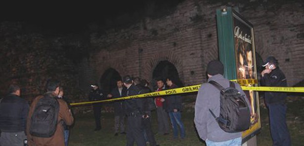 Sierra'nın cesedinin bulunduğu yer inceleniyor