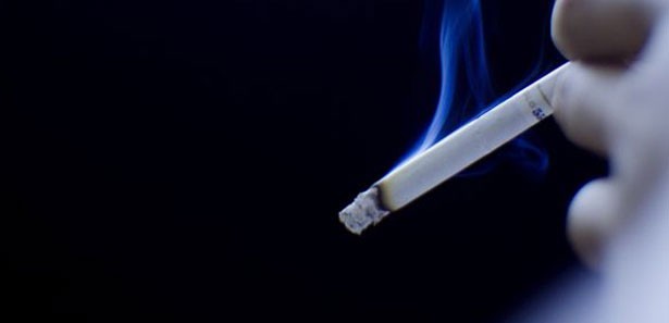 Sigara içen öğretmene 11 bin lira ceza