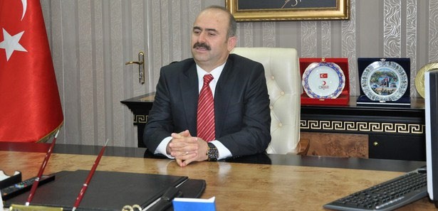 Siirt Valisi, Obama'ya öyle bir tweet attı ki...