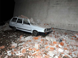 Simav'da 4,9 büyüklüğünde deprem 