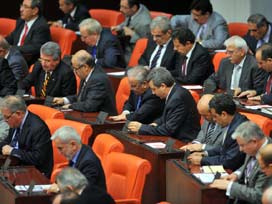 Sözleşmeli erbaş tasarısı Meclis gündeminde