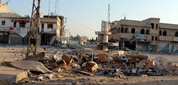 Suriye uçakları Halep'i vurdu: 15 ölü 
