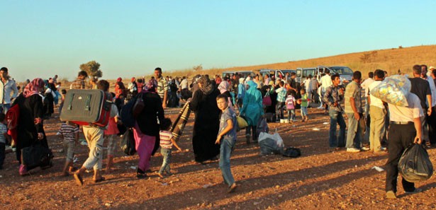 Türkiye'ye sığınan Suriyeli sayısı 200 bini geçti 
