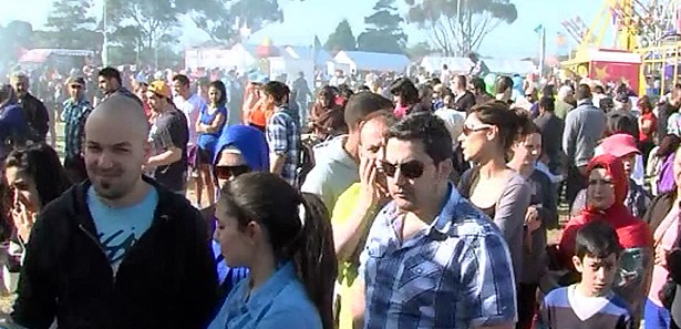 Türklerin bayram şenliğine 20 bin kişi katıldı