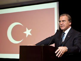 TBMM Başkanı Şahin'e Atatürk alkışı 