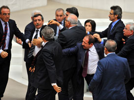 TBMM'de Tüzmen ve Sakık tartışması