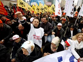 TEKEL işçilerinin sorunu çözüldü