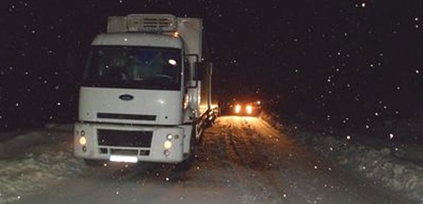 TIR sürücüleri mahsur kaldı