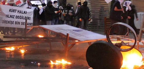 Taksim'de molotoflu saldırı 