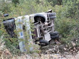 Tanker kayalığa çarptı: 2 ölü