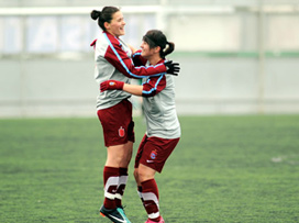 Trabzon'un kızları 9-2 kazandı / 