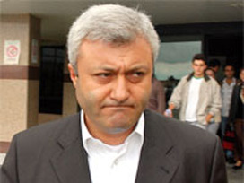 Tuncay Özkan'dan CHP'ye adaylık başvurusu