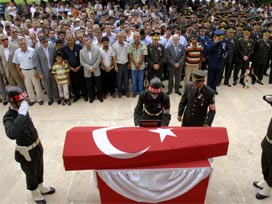 Tunceli şehitleri için askeri tören düzenlendi 