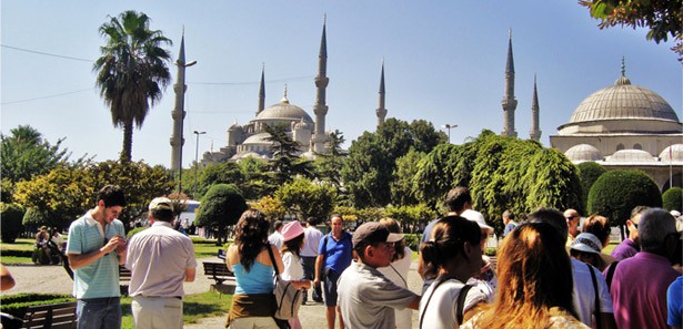 Turist rehberlerine sınav şartı 