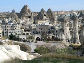 Turistler Kapadokya'da tuvalet bulamıyor