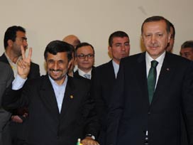 Türkiye-İran ilişkilerinde protokol damgası 