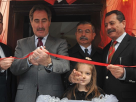 Türkiye'nin ilk modern kütüphanesi açıldı