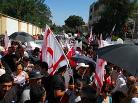 UBP Kurultayı, AK Parti, CHP ve SPyi buluşturdu 