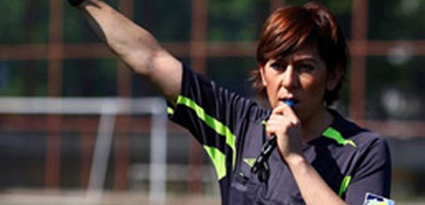 UEFA'dan kadın hakemlerimize görev 