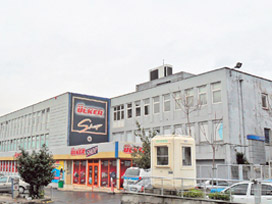 Ülker'den Tacir ailesine sürpriz satış