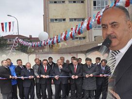 Ümraniye'nin açılışa doyduğu bir gün 