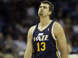 Utah Jazz'da Mehmet Okur şoku! 