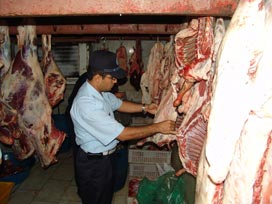 Van'da 5 ton kaçak et ele geçirildi