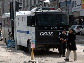 Van´da Öcalan alarmı
