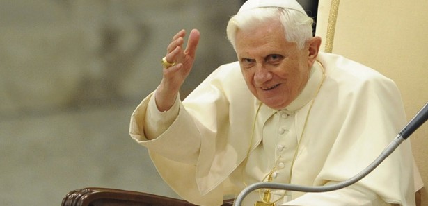 Vatikan: Papa Benediktus görevi bırakıyor 