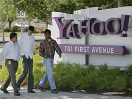 Yahoo'nun net karı iki kattan fazla arttı 