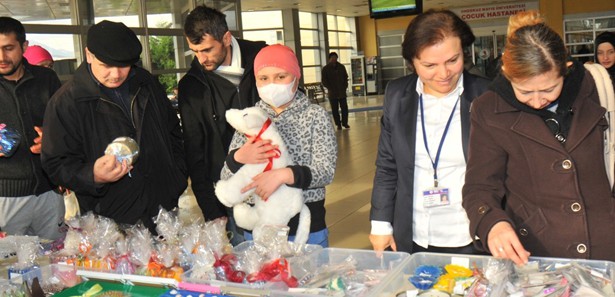 Yoksul kız öğrenciler için haydi kermese