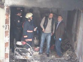 Zeytinburnu'nda gaz bomba gibi patladı 