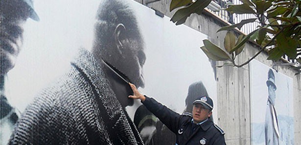 Zonguldak'ta Atatürk posterleri tahrip edildi 