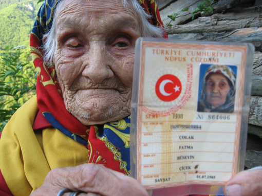 105'lik ninenin G.Saray aşkı bambaşka!