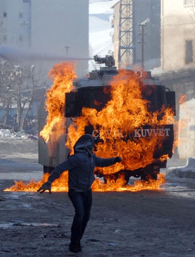 2 kentte Öcalan gerilimi- Foto/Video 2 kentte Öcalan gerilimi- Foto/Video