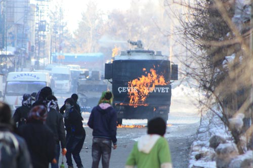 2 kentte Öcalan gerilimi- Foto/Video 2 kentte Öcalan gerilimi- Foto/Video