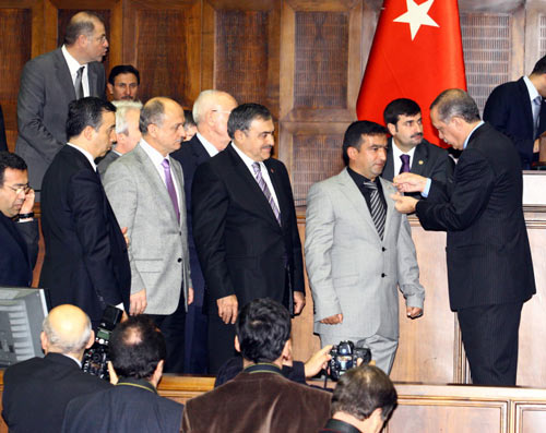 24 belediye başkanı AK Parti'ye katıldı