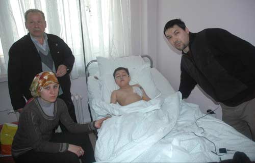 Anestezi uygulanan iki çocuk ölümden döndü / GALERİ Anestezi uygulanan iki çocuk ölümden döndü / GALERİ