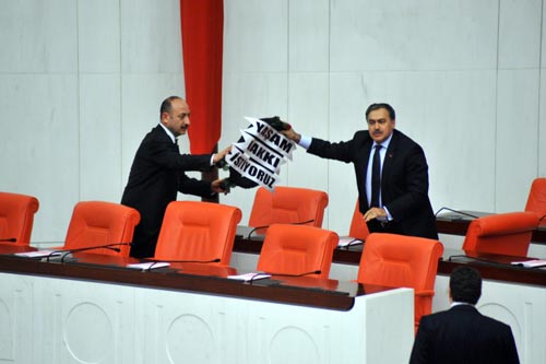 Arıtman'ın meclisi karıştıran mesajı / GALERİ Arıtman'ın meclisi karıştıran mesajı / GALERİ