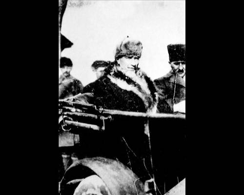 Atatürk daha önce pek azı bilinen 300 fotoğrafı! Atatürk daha önce pek azı bilinen 300 fotoğrafı!