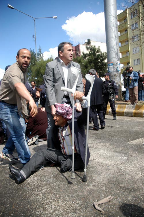 BDP'lilerin eylemi 2 ilde başladı- BDP'lilerin eylemi 2 ilde başladı-