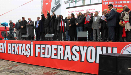 Binlerce Alevi Gündoğdu'da toplandı