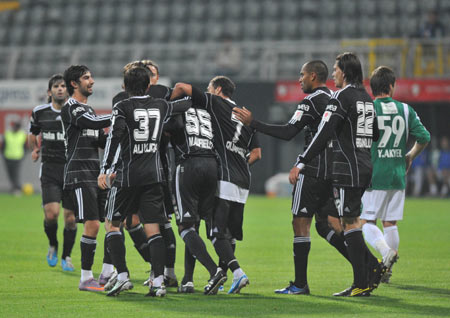 CANLI  / Antalya'da ilk yarıda 2 gol var