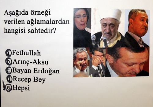 CHP'nin hakaret dolu sergisi kaldırıldı CHP'nin hakaret dolu sergisi kaldırıldı