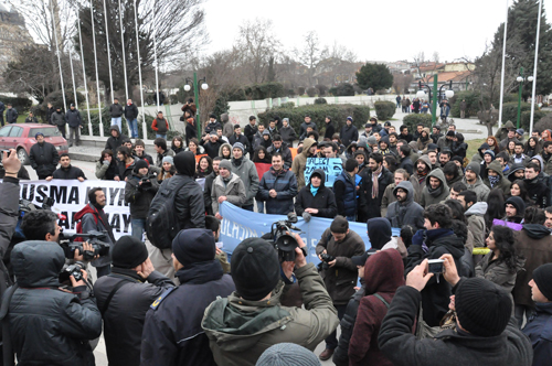 Edirne’de ulaşım zammı protestosu / Edirne’de ulaşım zammı protestosu /