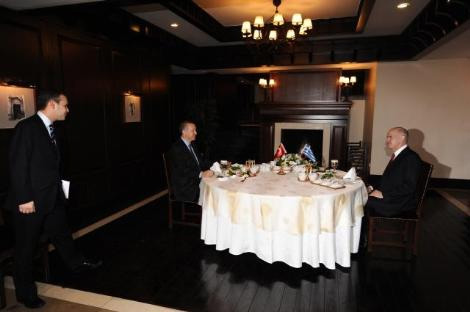 Erdoğan'a cumayı kaçırtan görüşme Erdoğan'a cumayı kaçırtan görüşme