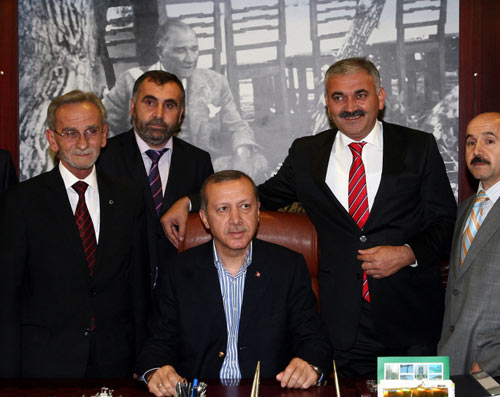 Erdoğan'a mederatörlük yaptıracaklar Erdoğan'a mederatörlük yaptıracaklar