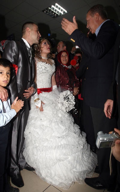 Erdoğan'a mederatörlük yaptıracaklar Erdoğan'a mederatörlük yaptıracaklar