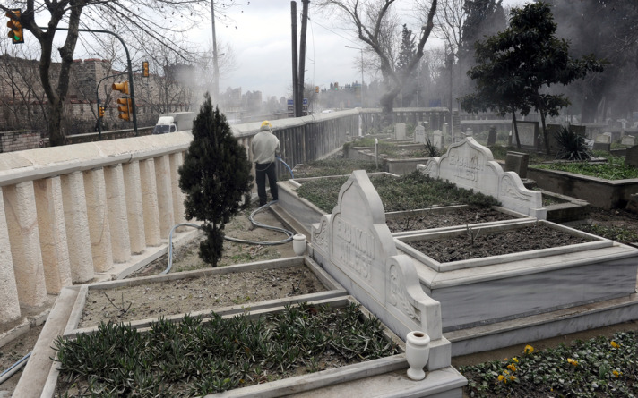 Fatih Camii Erbakan için hazırlanıyor Fatih Camii Erbakan için hazırlanıyor